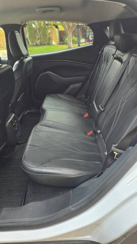 2022 Ford Mustang Mach-E Select