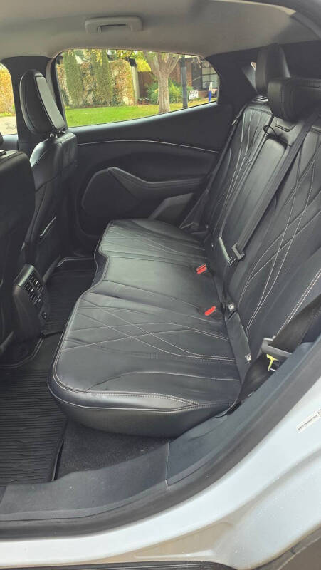 2022 Ford Mustang Mach-E Select