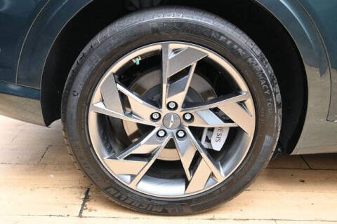 2024 Genesis Electrified GV70