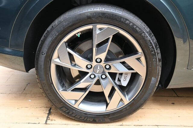 2024 Genesis Electrified GV70