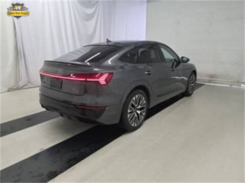 2024 Audi Q8 Sportback e-tron quattro Premium Plus S line