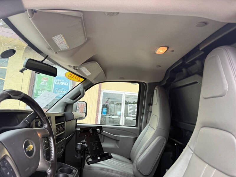 2018 Chevrolet Express 2500