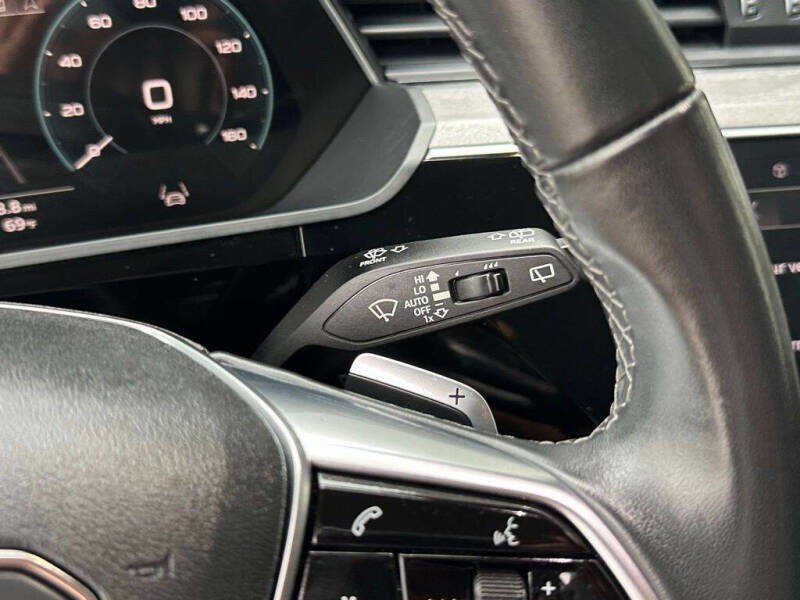 2024 Audi Q8 e-tron quattro Premium Plus