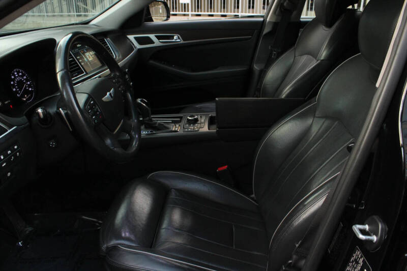 2016 Hyundai Genesis