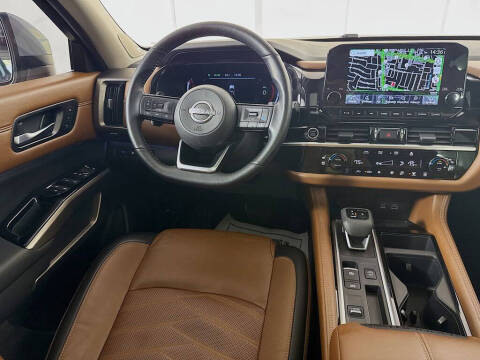 2024 Nissan Pathfinder Platinum