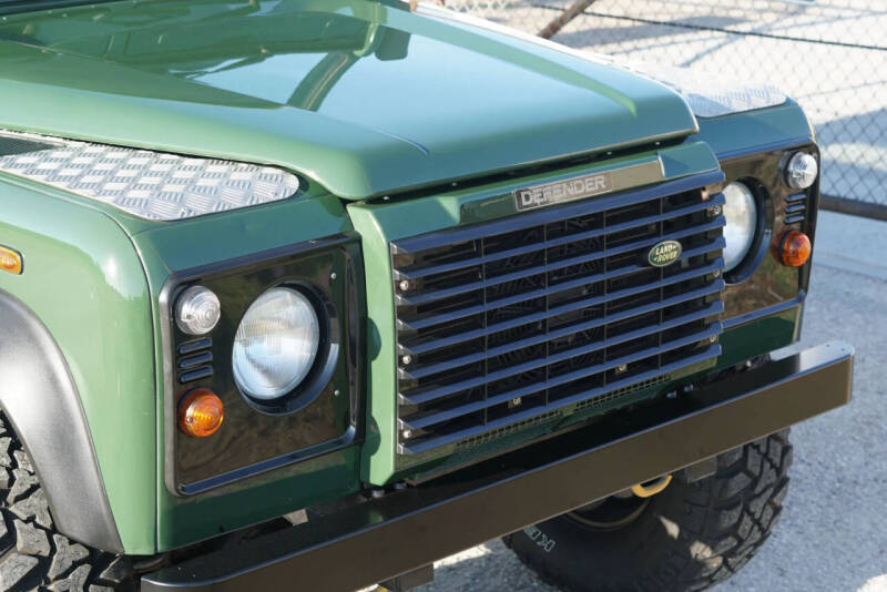 2000 Land Rover Defender