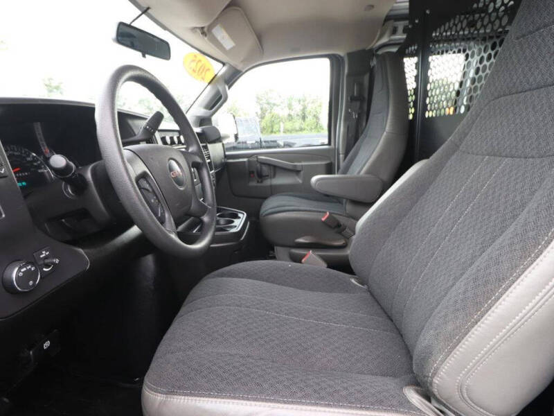 2025 GMC Savana 2500