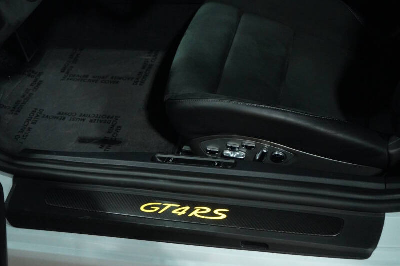 2023 Porsche 718 Cayman GT4 RS