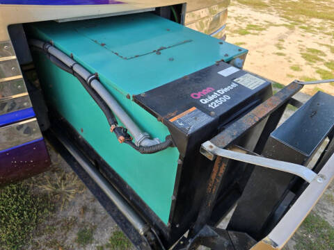 2004 Country Coach Magna