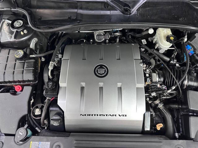 2011 Cadillac DTS Luxury Collection