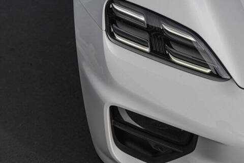 2025 Porsche Macan 4 Electric