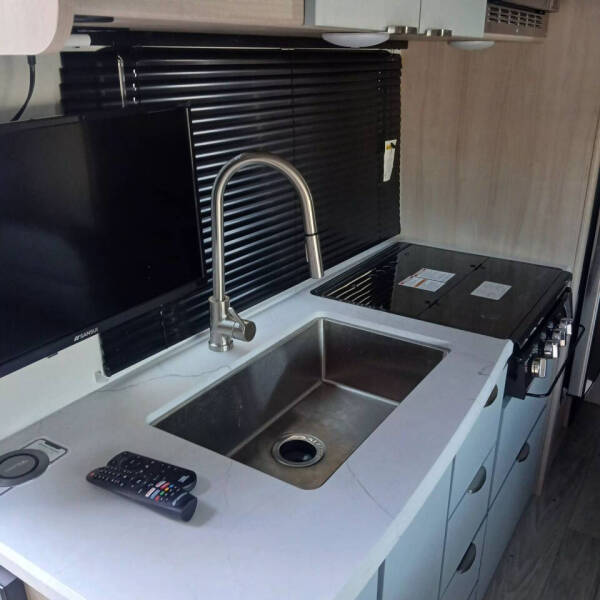 2024 Winnebago Micro  Minnie