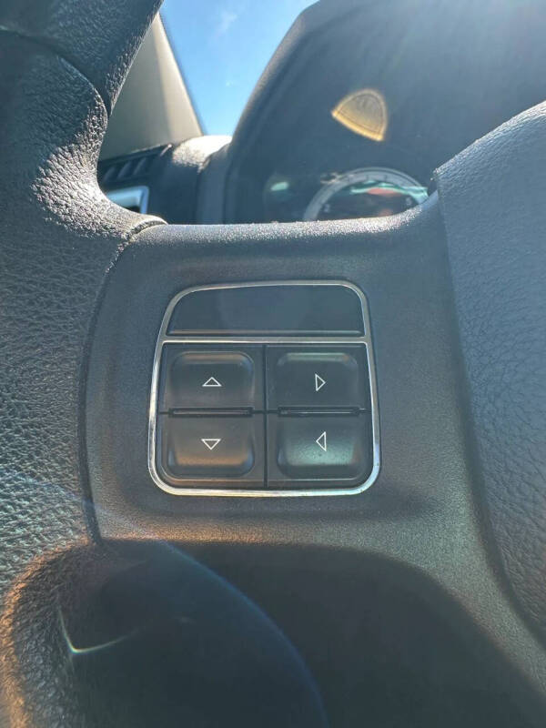 2013 RAM 1500 SLT