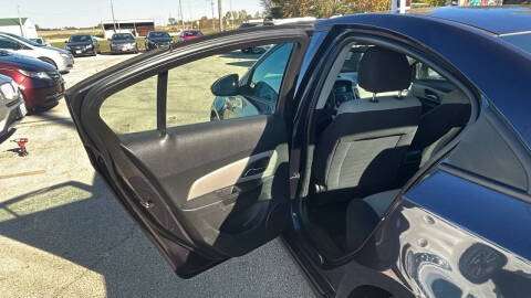 2014 Chevrolet Cruze LS Auto