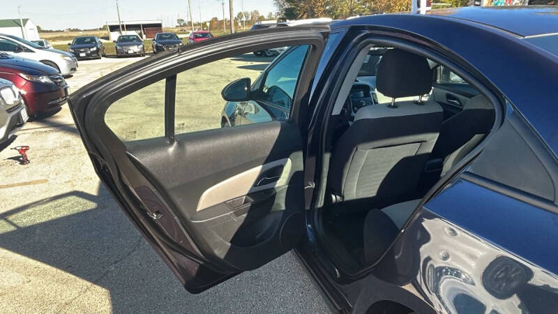 2014 Chevrolet Cruze LS Auto