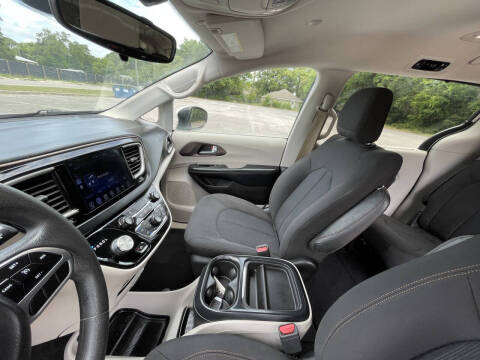 2017 Chrysler Pacifica Touring Plus