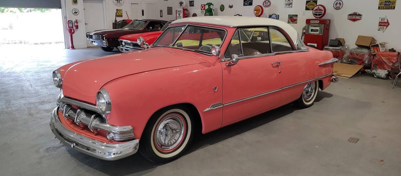 1951 Ford Crown Victoria 29