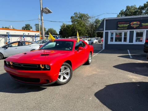 2023 Dodge Challenger SXT