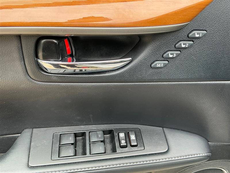 2014 Lexus ES 300h