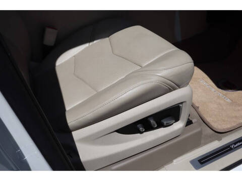2017 Cadillac Escalade Luxury