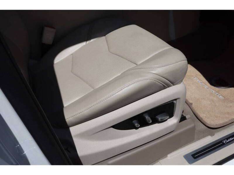2017 Cadillac Escalade Luxury