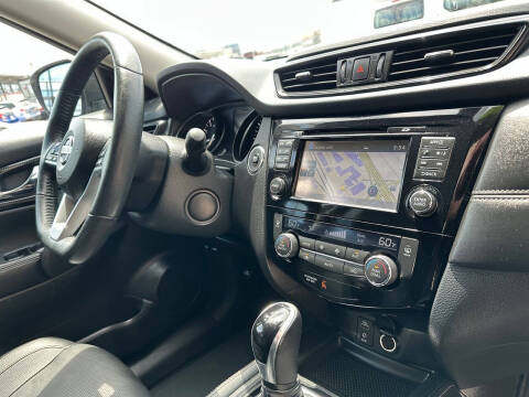 2017 Nissan Rogue SL