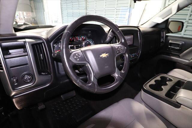 2017 Chevrolet Silverado Pickup - $29,497
