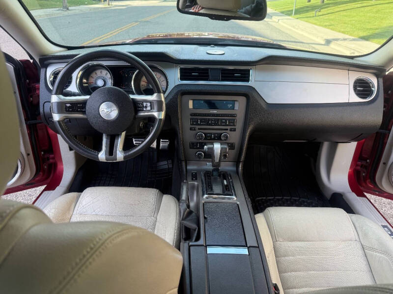 2010 Ford Mustang V6