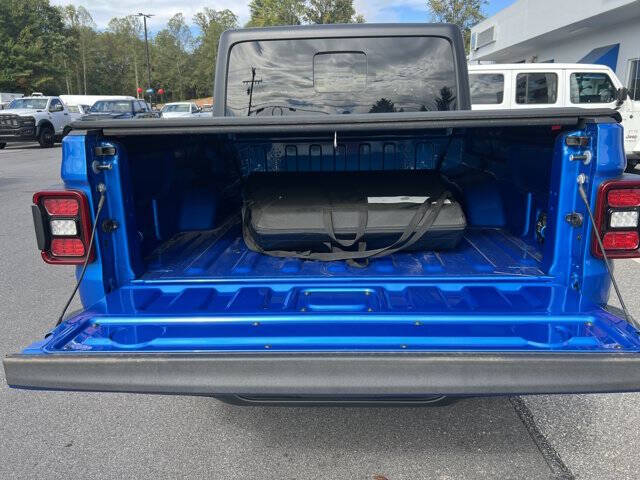 2024 Jeep Gladiator Sport S