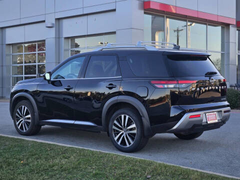 2024 Nissan Pathfinder Platinum