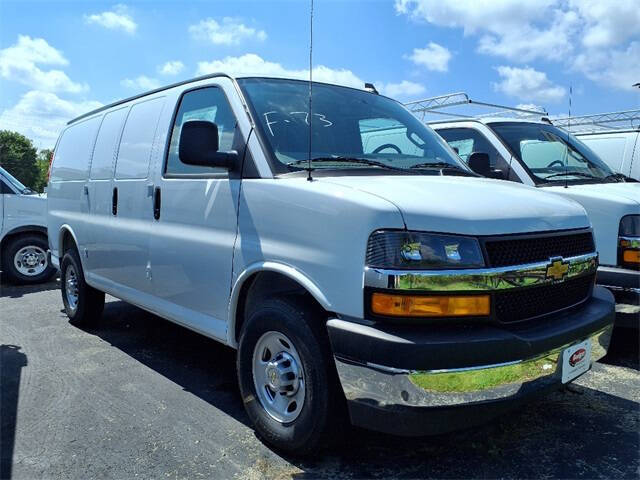 2025 Chevrolet Express 2500