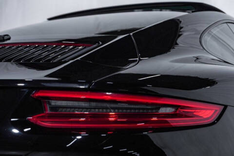 2017 Porsche 911 Carrera