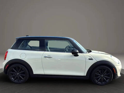 2015 MINI Hardtop 2 Door Cooper