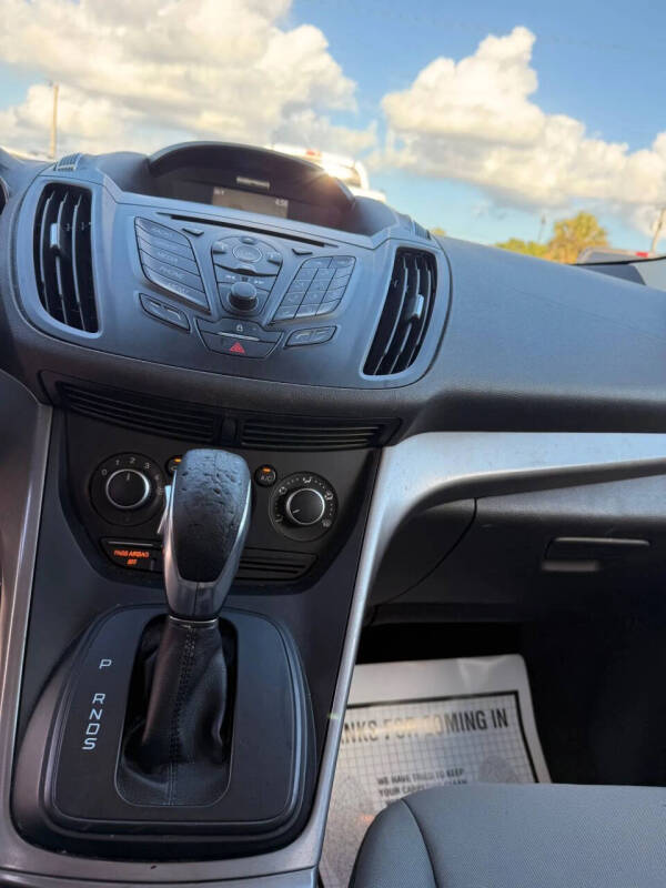 2015 Ford Escape SE