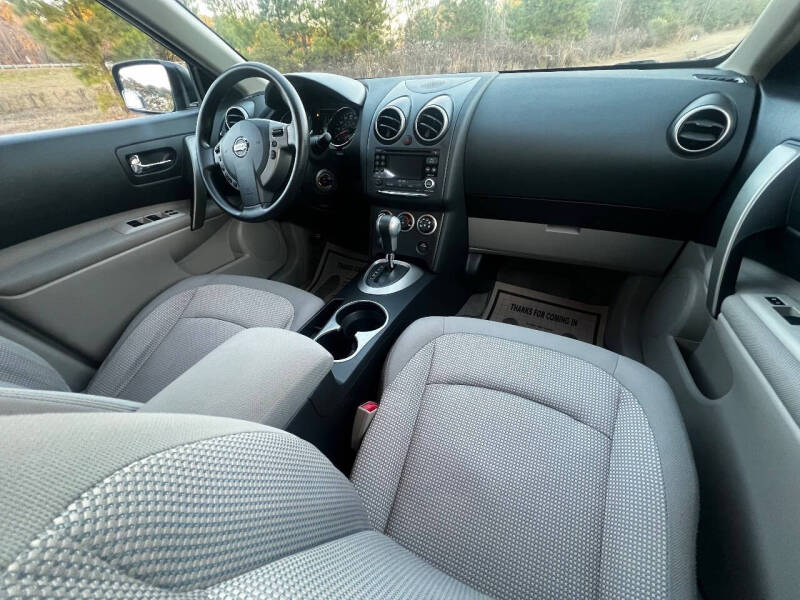 2011 Nissan Rogue SV