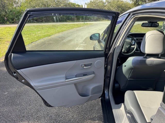 2015 Toyota Prius v Three