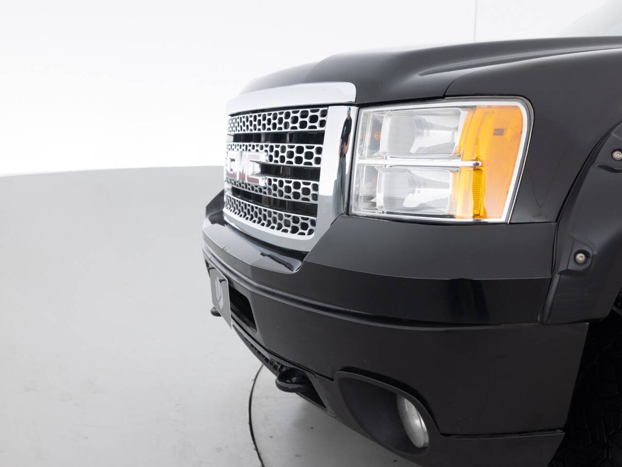 Used Car 2013 Gmc Sierra 2500hd  Denali 4x4 4dr Crew Cab Sb For Sale Under $35,000 In Coal City, Illinois
