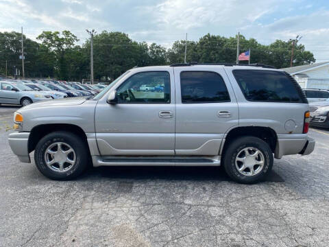 2004 GMC Yukon Denali