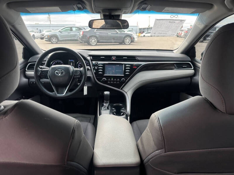 2018 Toyota Camry LE