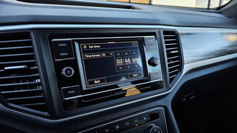 2023 Volkswagen Atlas Cross Sport SE