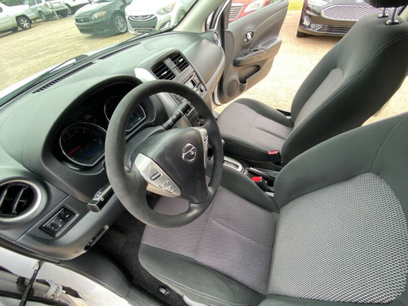 2018 Nissan Versa