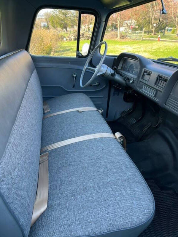 1961 Chevrolet Apache