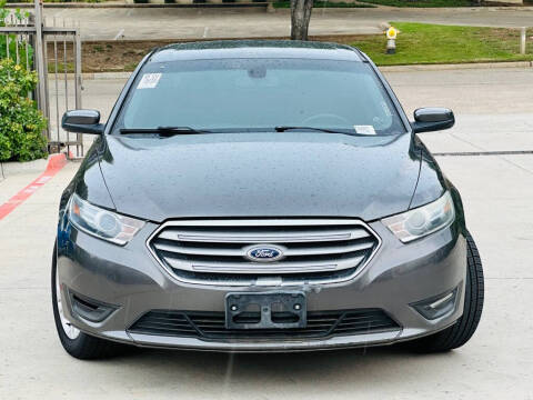 2015 Ford Taurus SEL
