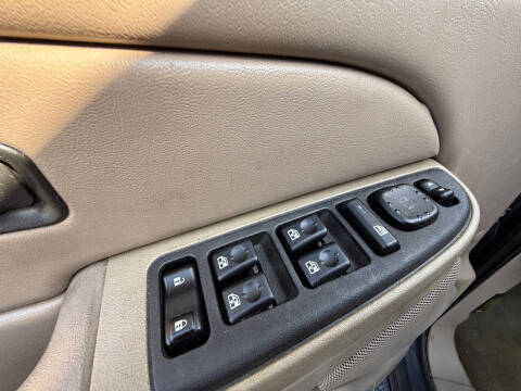 2005 Chevrolet Avalanche 1500 LS