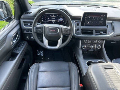 2023 GMC Yukon SLT