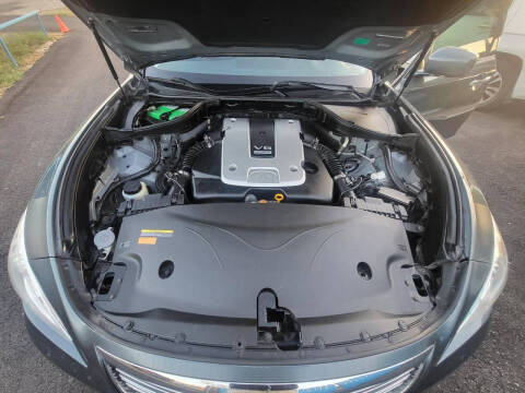 2012 Infiniti M37