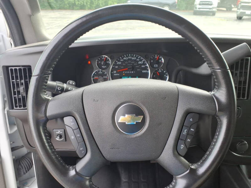 2023 Chevrolet Express 2500