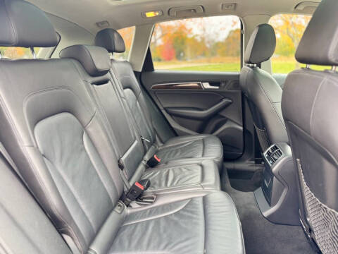 2015 Audi Q5 2.0T quattro Premium Plus