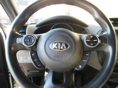 2015 Kia Soul +
