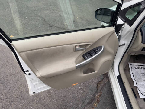 2010 Toyota Prius II